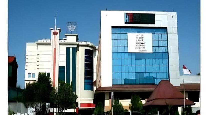 Hotel Banjarmasin International ภายนอก รูปภาพ